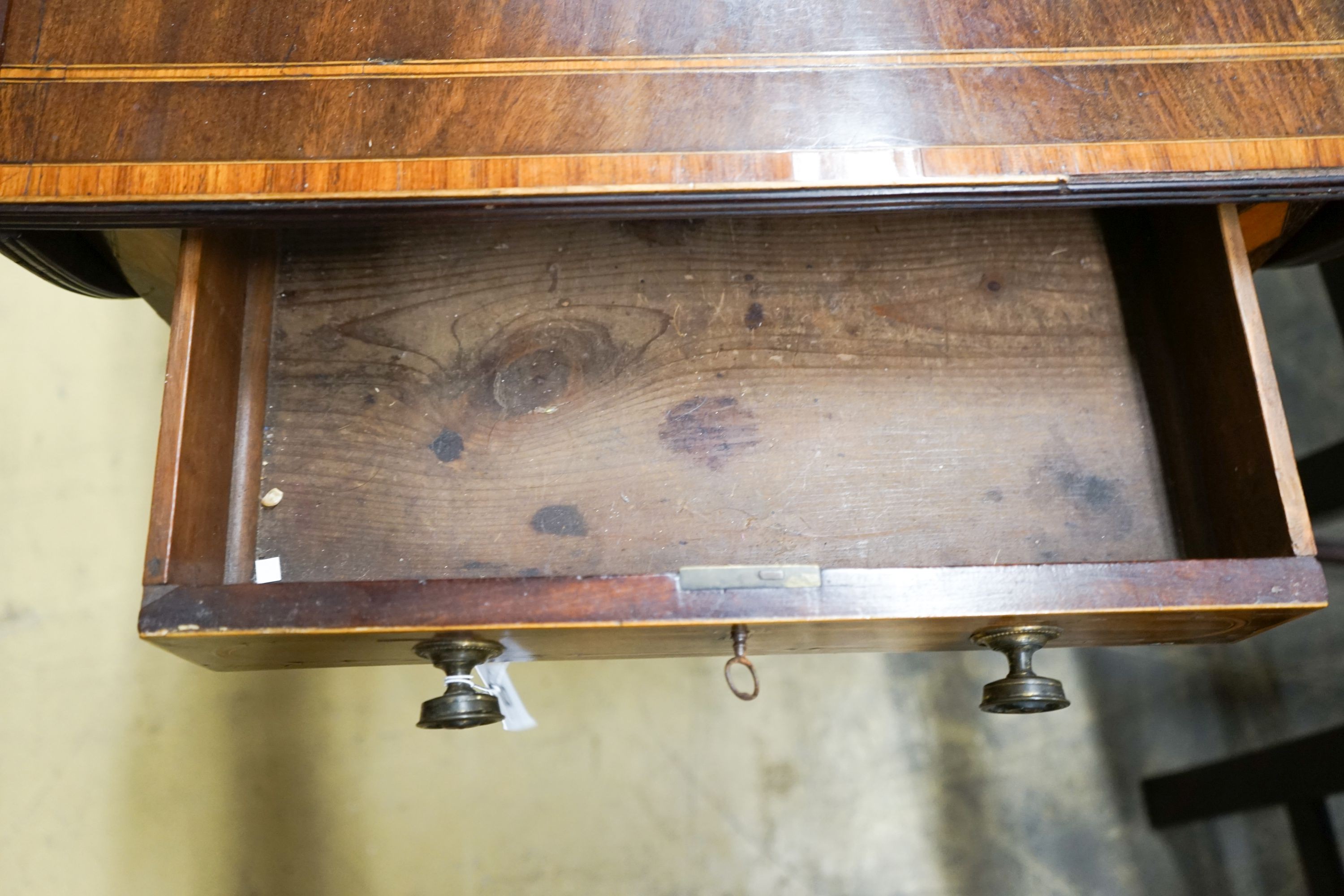 A George III satinwood banded mahogany Pembroke table, width 96cm, depth 52cm, height 73cm